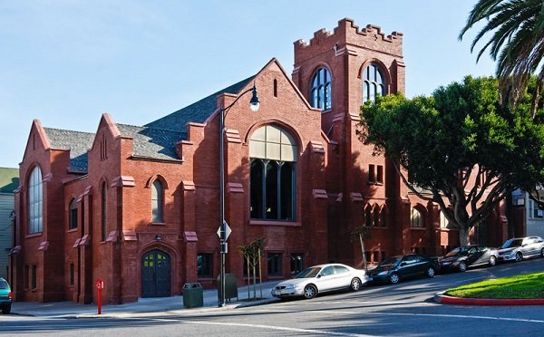 Впечатляющее преобразование церкви в Сан-Франциско
