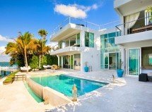Роскошная резиденция в Майами-Бич